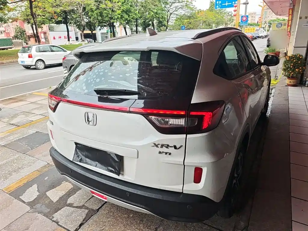 Honda XR-V 1.8 L VTi CVT Luxury