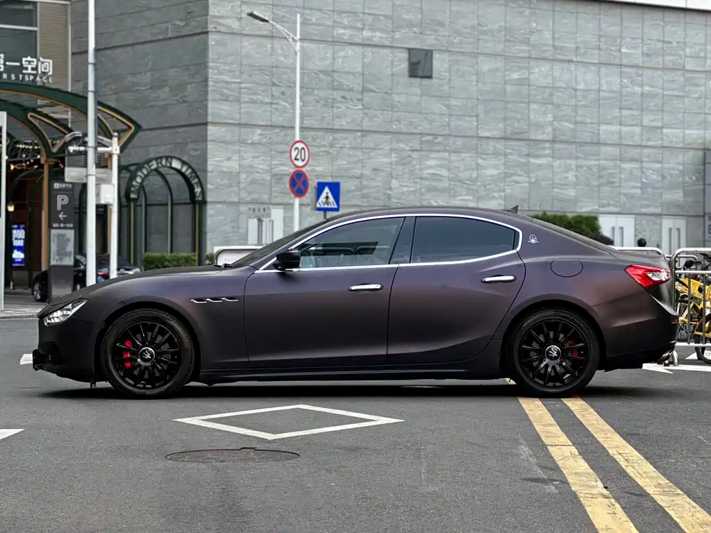 Ghibli 3.0 T Standard