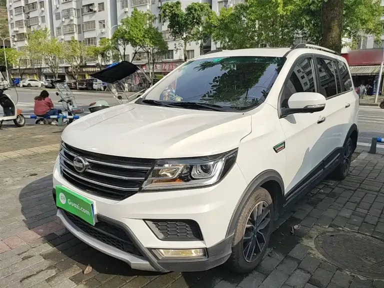 SWM X3 SWM斯威X3 2020款 1.5 L 手动超享型 7座