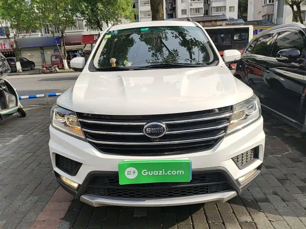 SWM X3 SWM斯威X3 2020款 1.5 L 手动超享型 7座