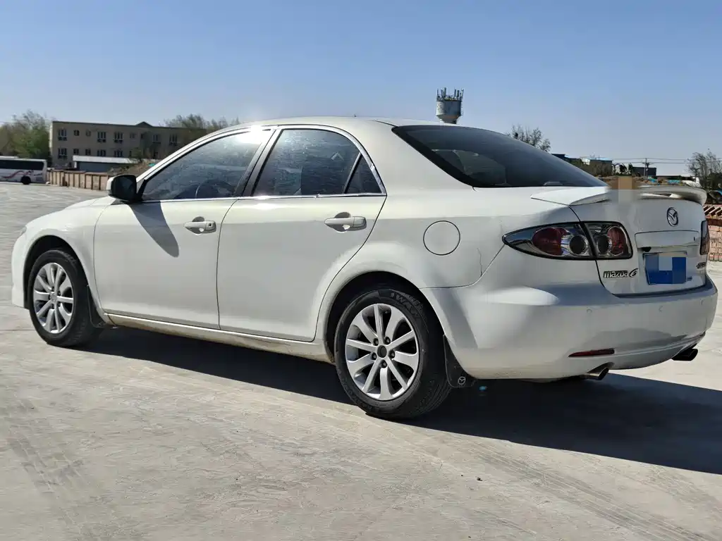 Mazda 6 2.0 L Auto Fashion