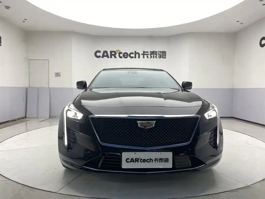 Cadillac CT6 28 T Distinguished
