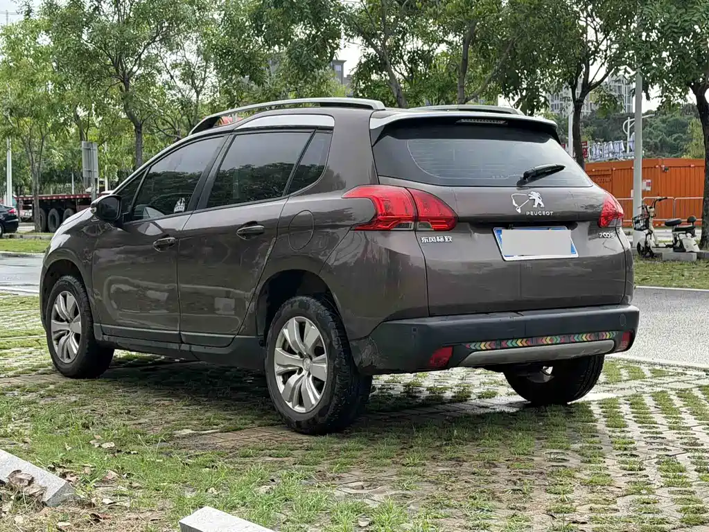 Peugeot 2008 2014 1.6 L Auto Fashion