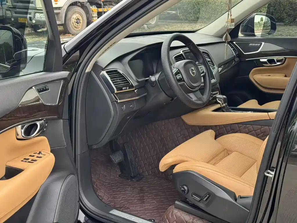 Volvo XC90 T6 Smart Grace 7-seat