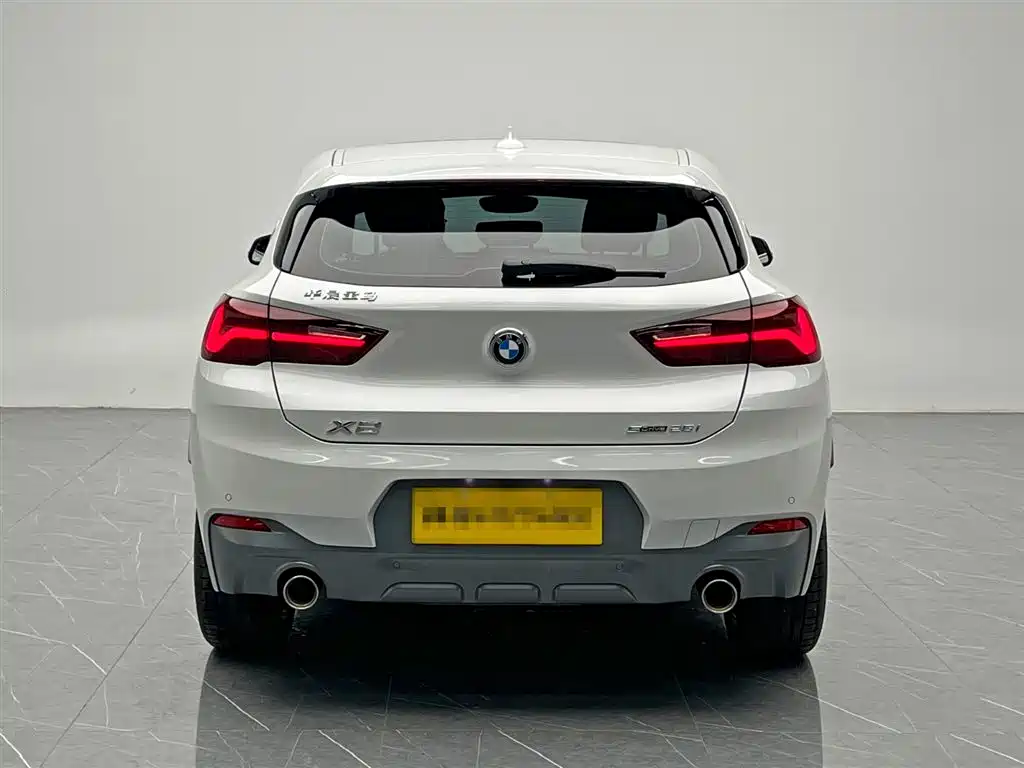 BMW X2 sDrive25 i M Offroad Package
