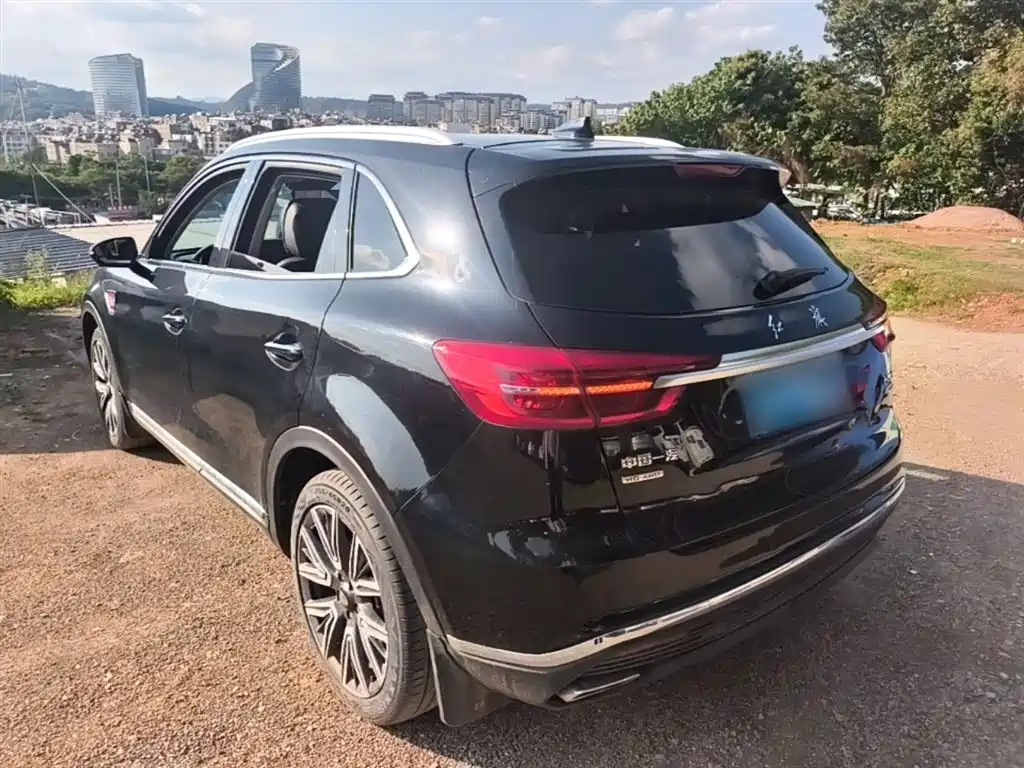 Hongqi HS5 Facelift 2.0 T Connected Flagship Enjoyment 4 WD