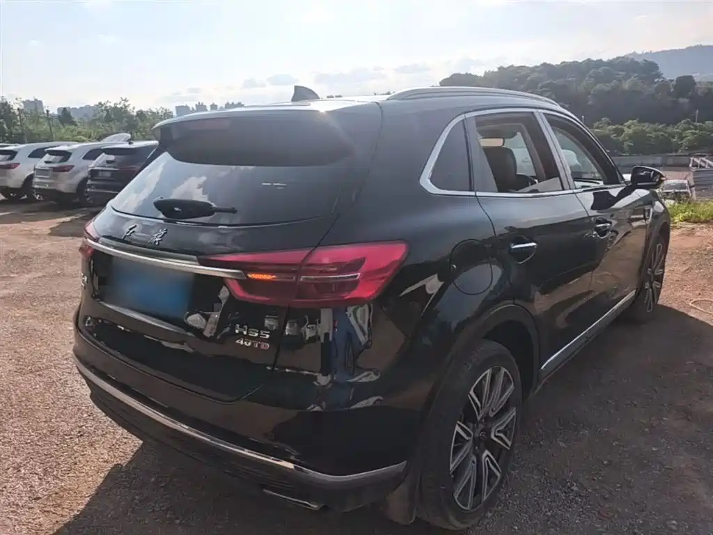 Hongqi HS5 Facelift 2.0 T Connected Flagship Enjoyment 4 WD