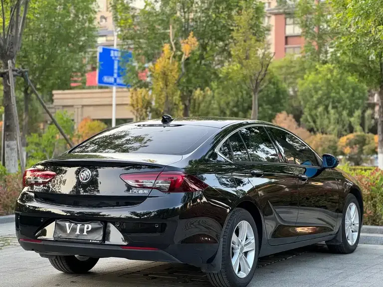 Buick Regal 20 T Elite CN-V
