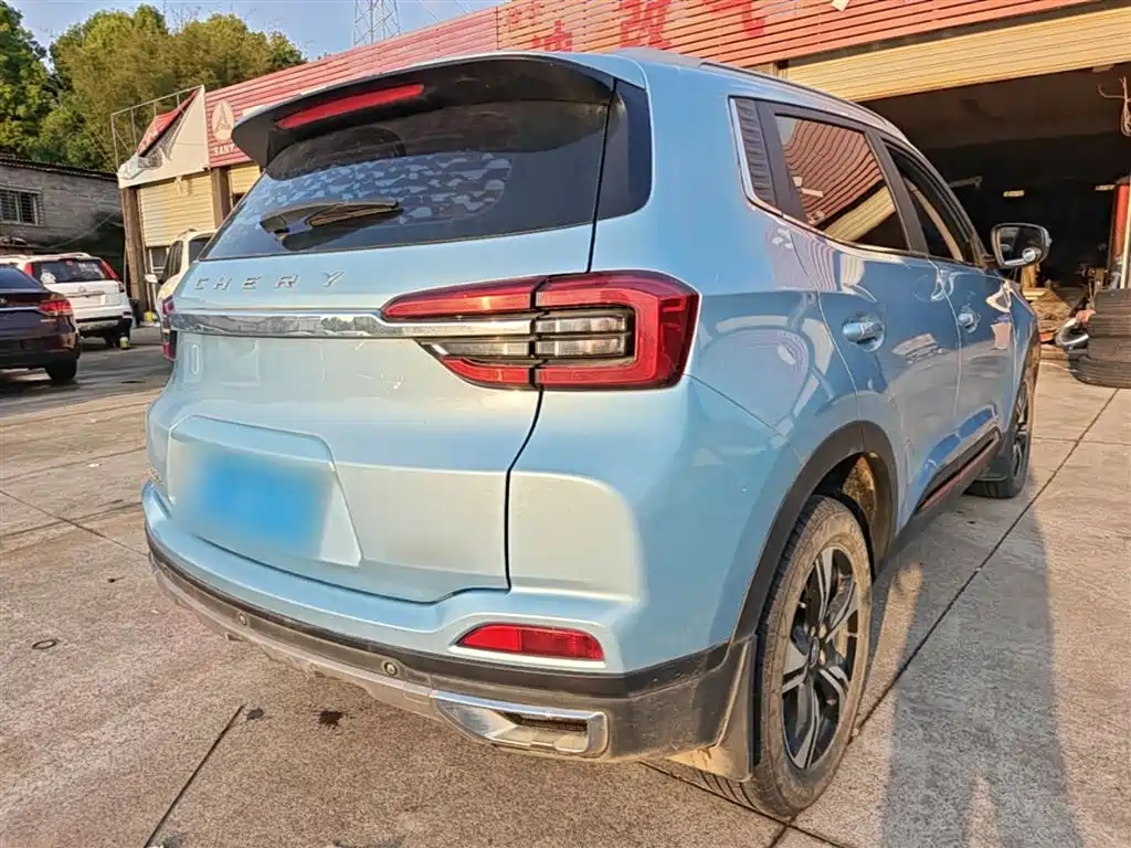 Tiggo 5 x Super Hero 1.5 L CVT Fashion