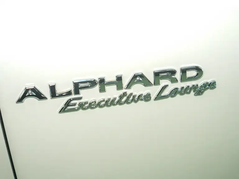 Toyota Alphard 3.5 L Distinguished
