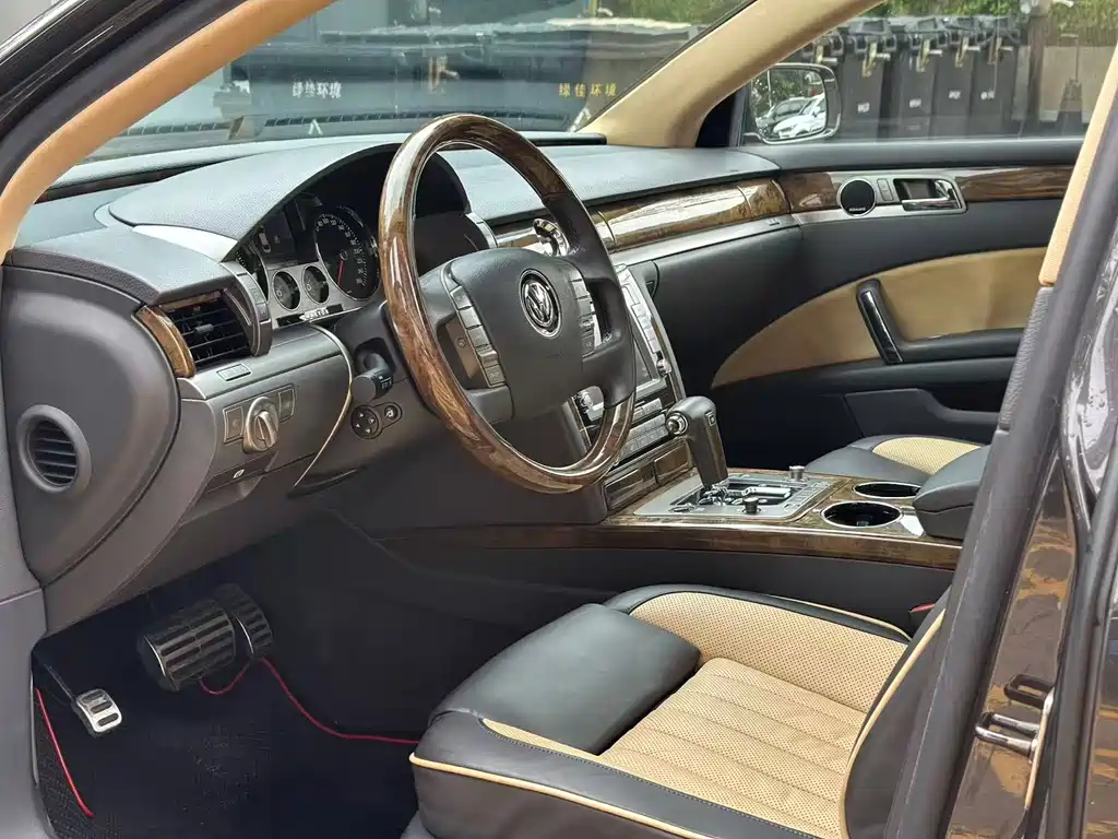 Phaeton 辉腾 2012款 3.0 L 精英定制型