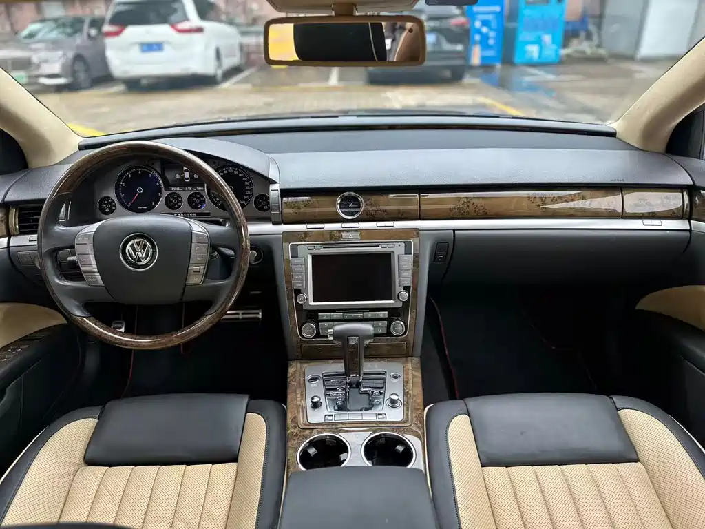 Phaeton 辉腾 2012款 3.0 L 精英定制型