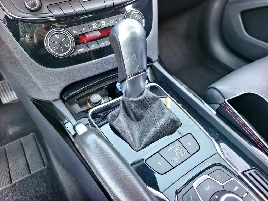 Peugeot 508 2.0 L Auto Luxury