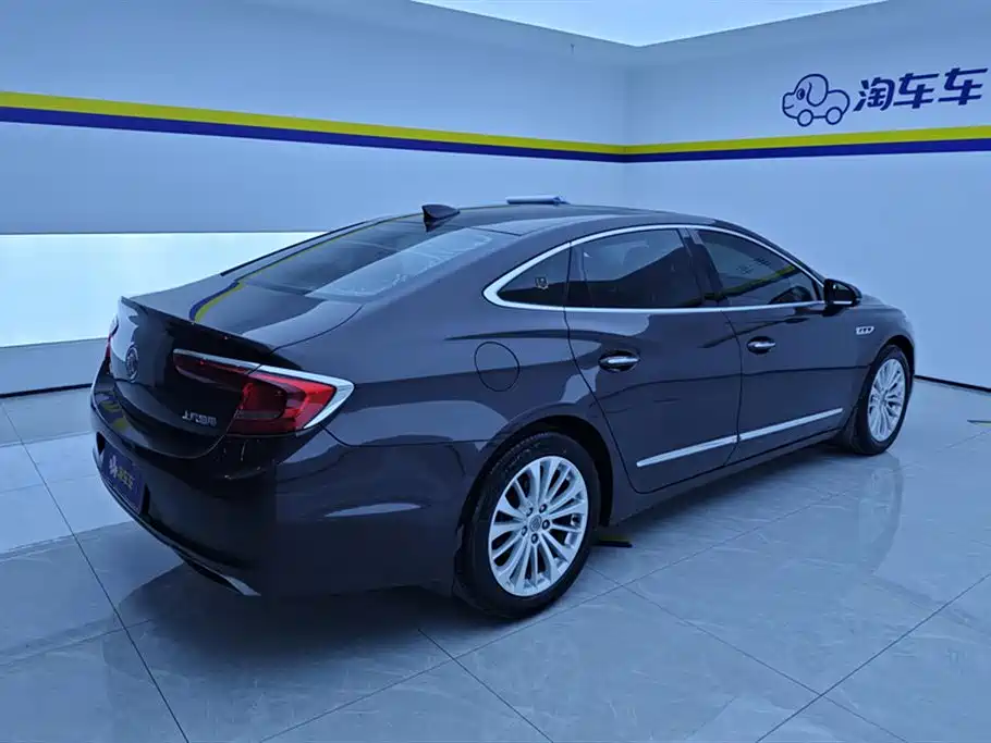 LaCrosse Facelift 28 T Elite