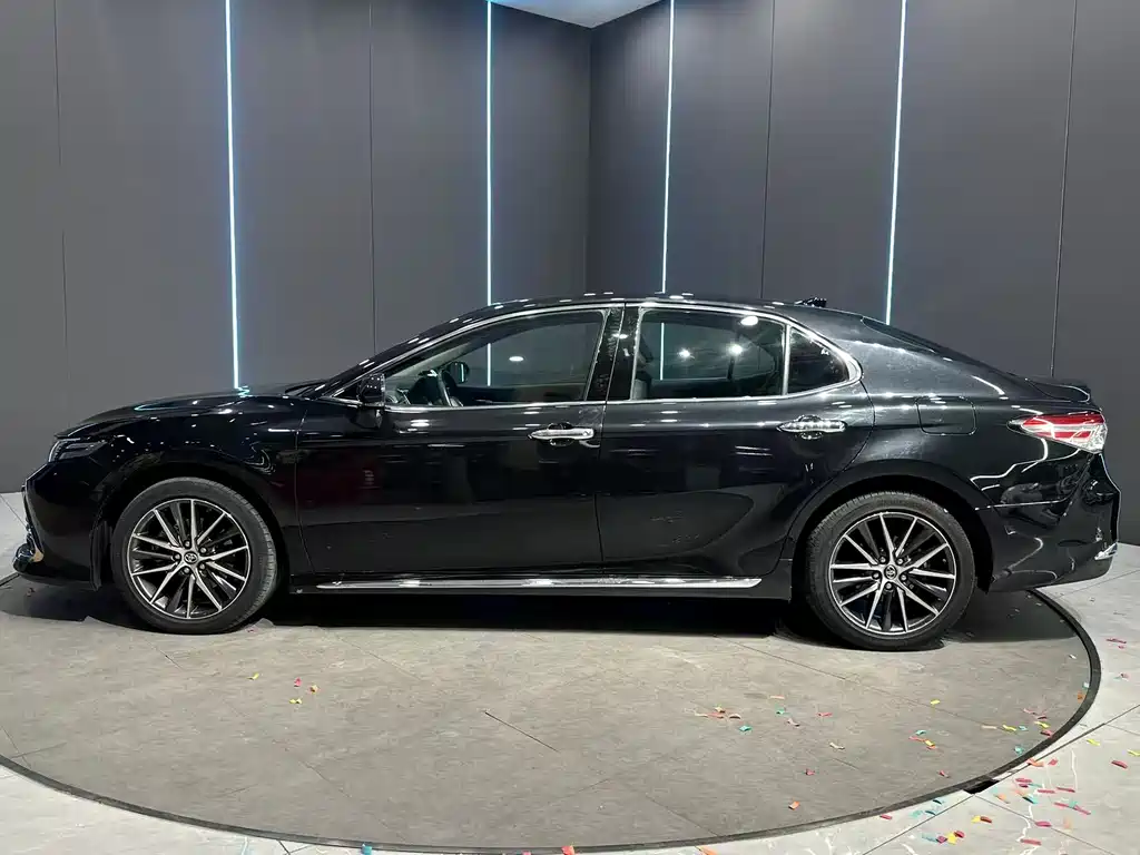 Camry 2.5 G Luxury