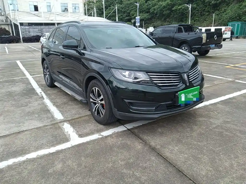 Lincoln MKX 2.0 T 2 WD Premium