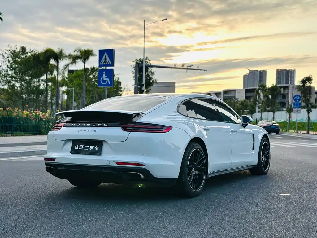 Panamera Panamera 4 Executive Extended 3.0 T