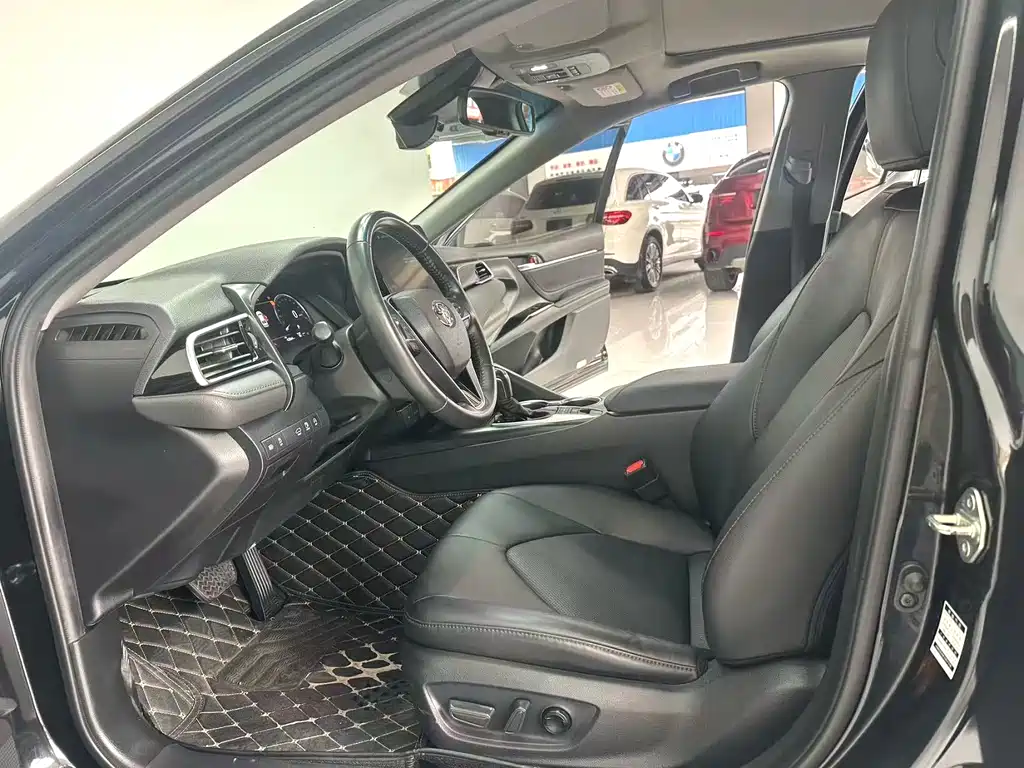 Camry 2.5 G Luxury