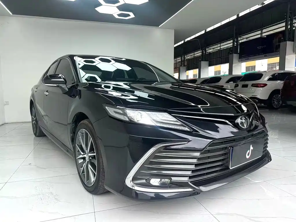 Camry 2.5 G Luxury
