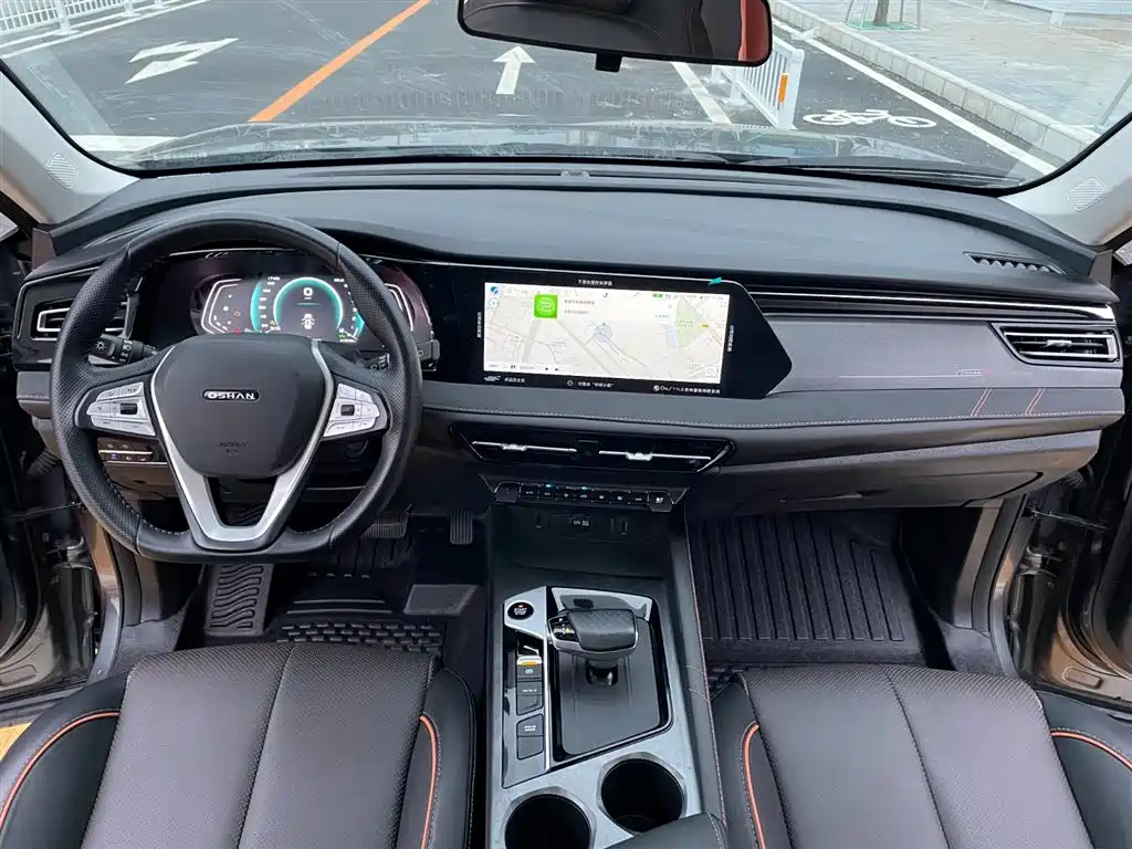 Changan Oshan X7 PLUS 1.5 T Blue Whale Auto Distinguished