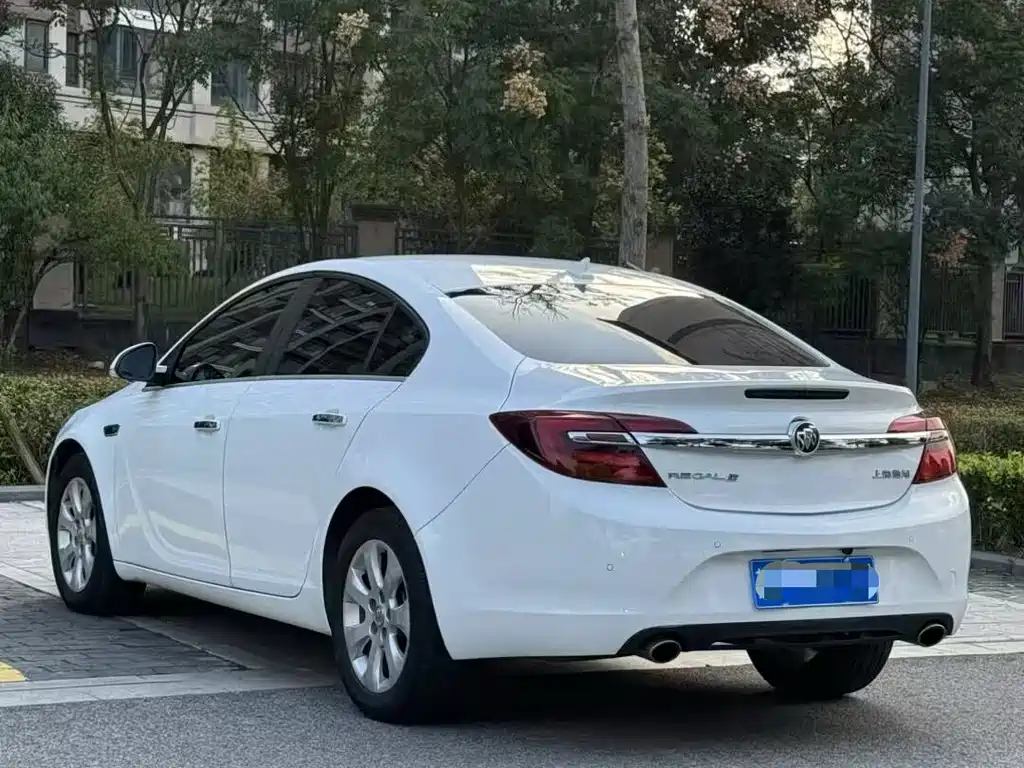 Regal 1.6 T Elite Tech