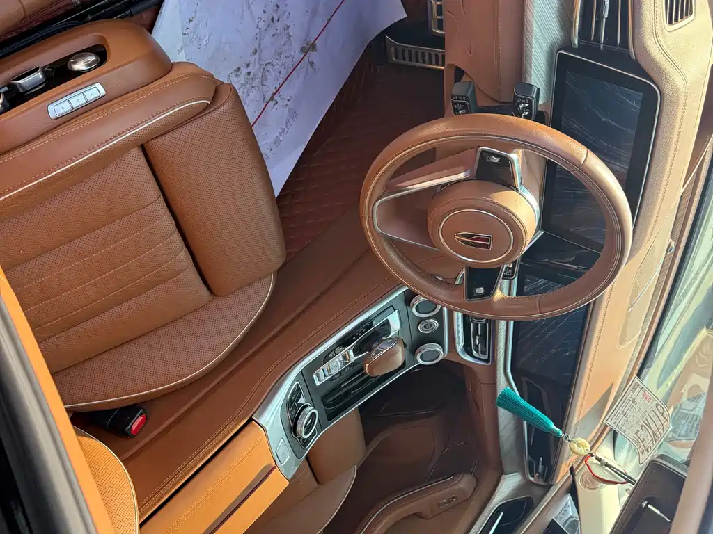 Hongqi H9 2.0 T Connected Flagship