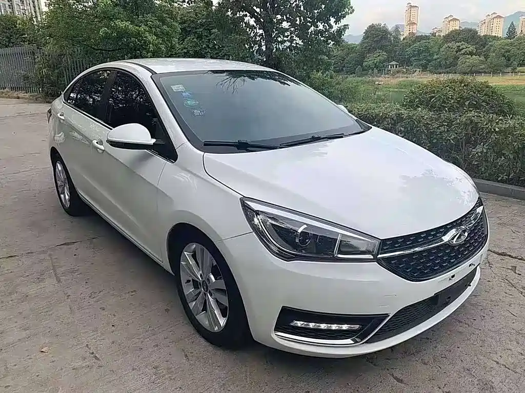 Arrizo 5 1.5 L CVT Leading Sharp