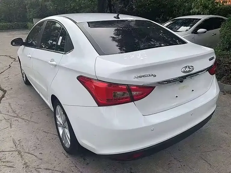 Chery Arrizo 5 1.5 L CVT Leading Sharp