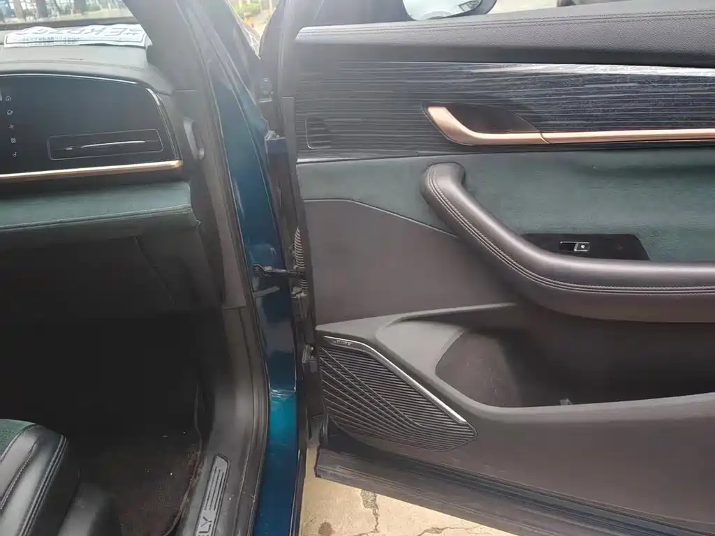 Xingyue L 2.0 TD DCT EVO 2 WD Distinguished