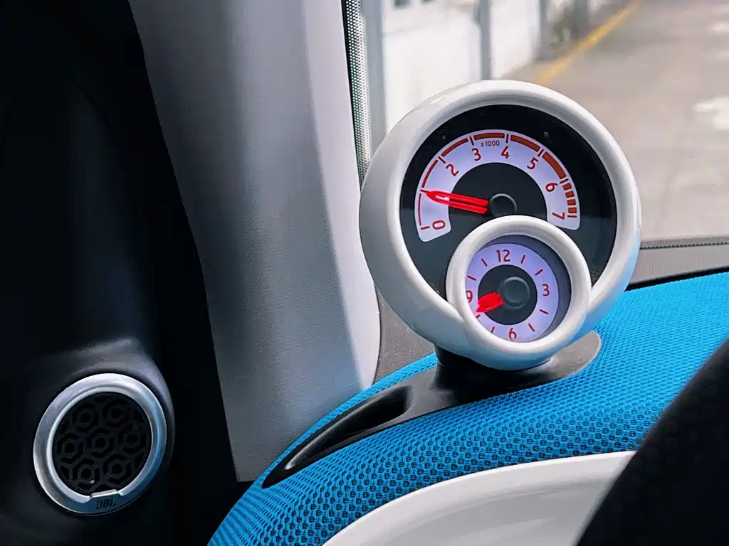 smart fortwo smart fortwo 2016款 0.9 T 66千瓦硬顶极致版