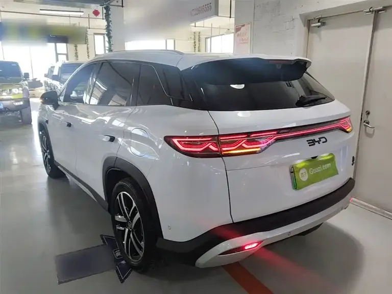 BYD Song L DM-i Smart Drive 112 km Transcend