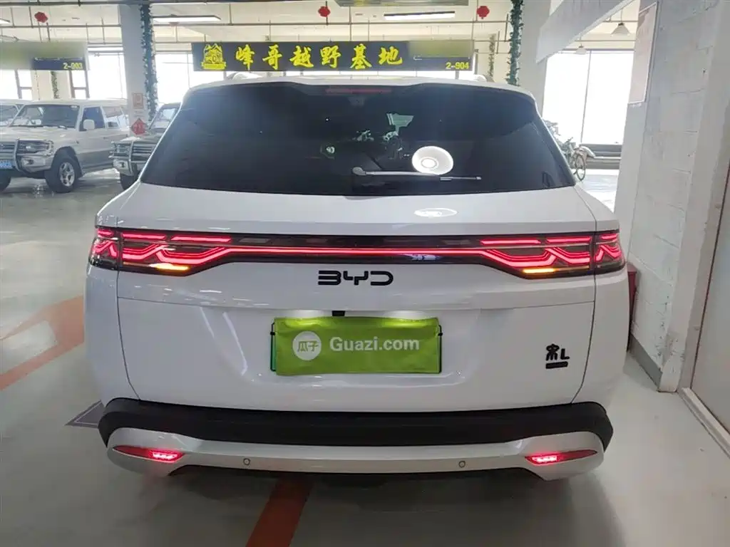 Song L DM-i Smart Drive 112 km Transcend