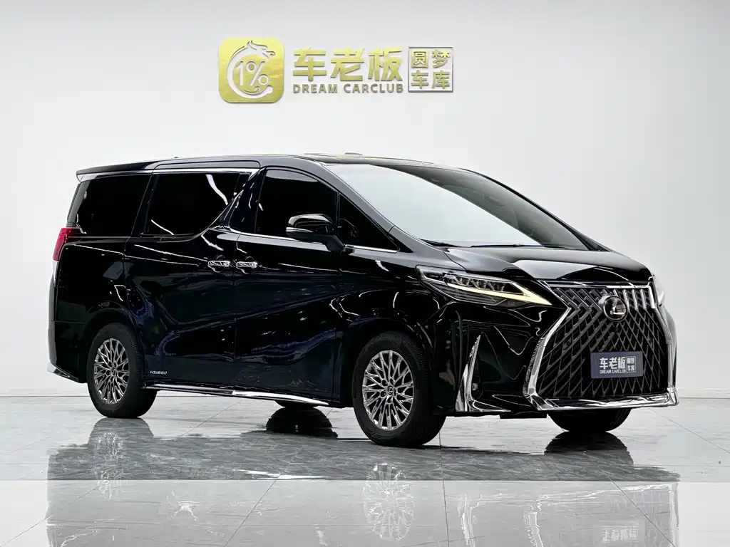 Lexus LM 300 h 4-seat Royal World