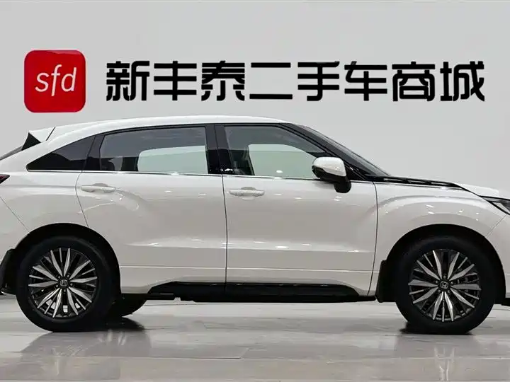 Avancier 370 TURBO 2 WD Luxury