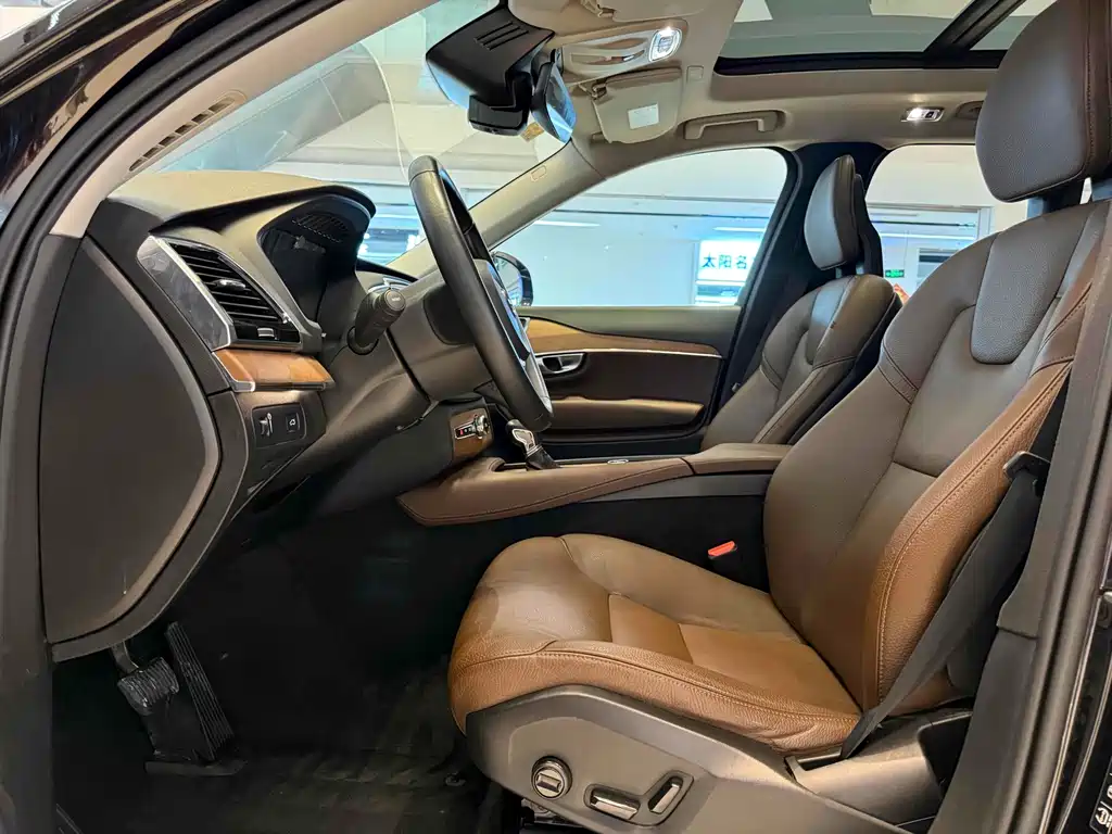 Volvo XC90 Facelift T6 Smart Ease Luxury 7-seat
