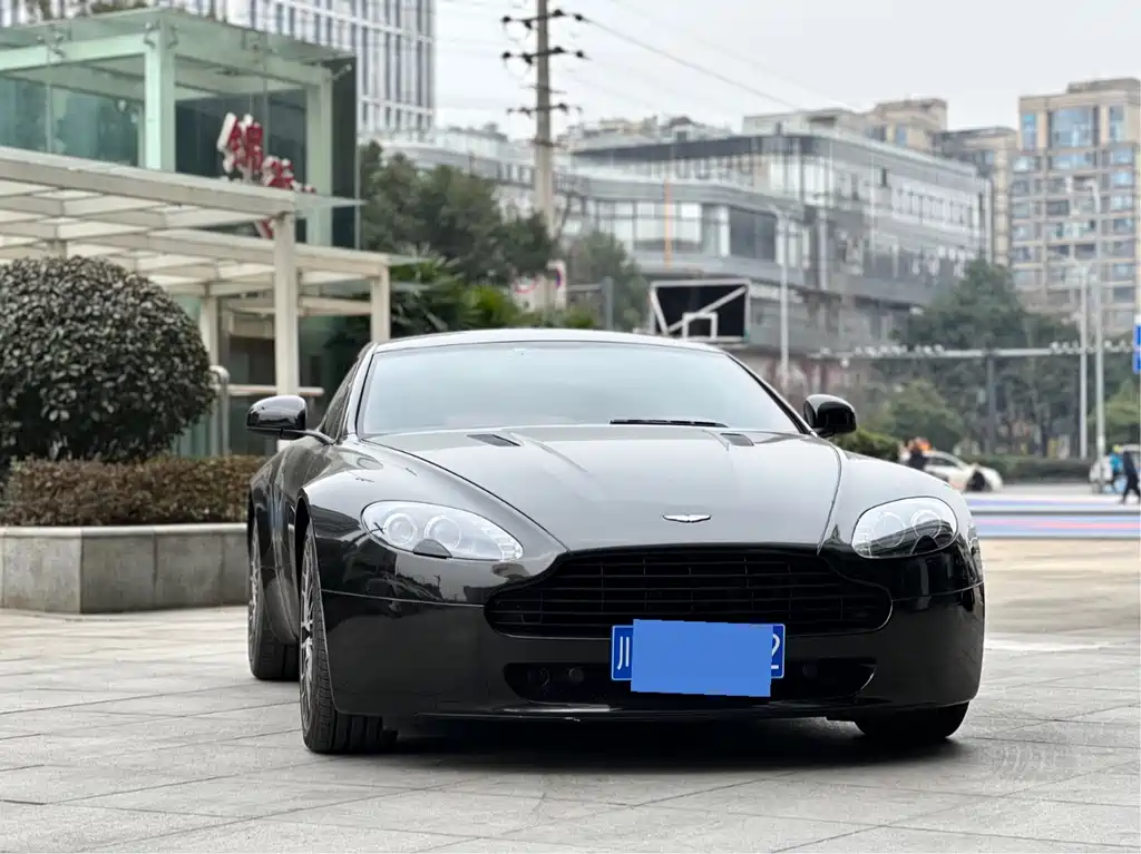 V8 Vantage 4.7 L Sportshift Coupe