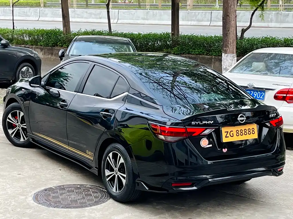 Sylphy 1.6 L CVT Joy
