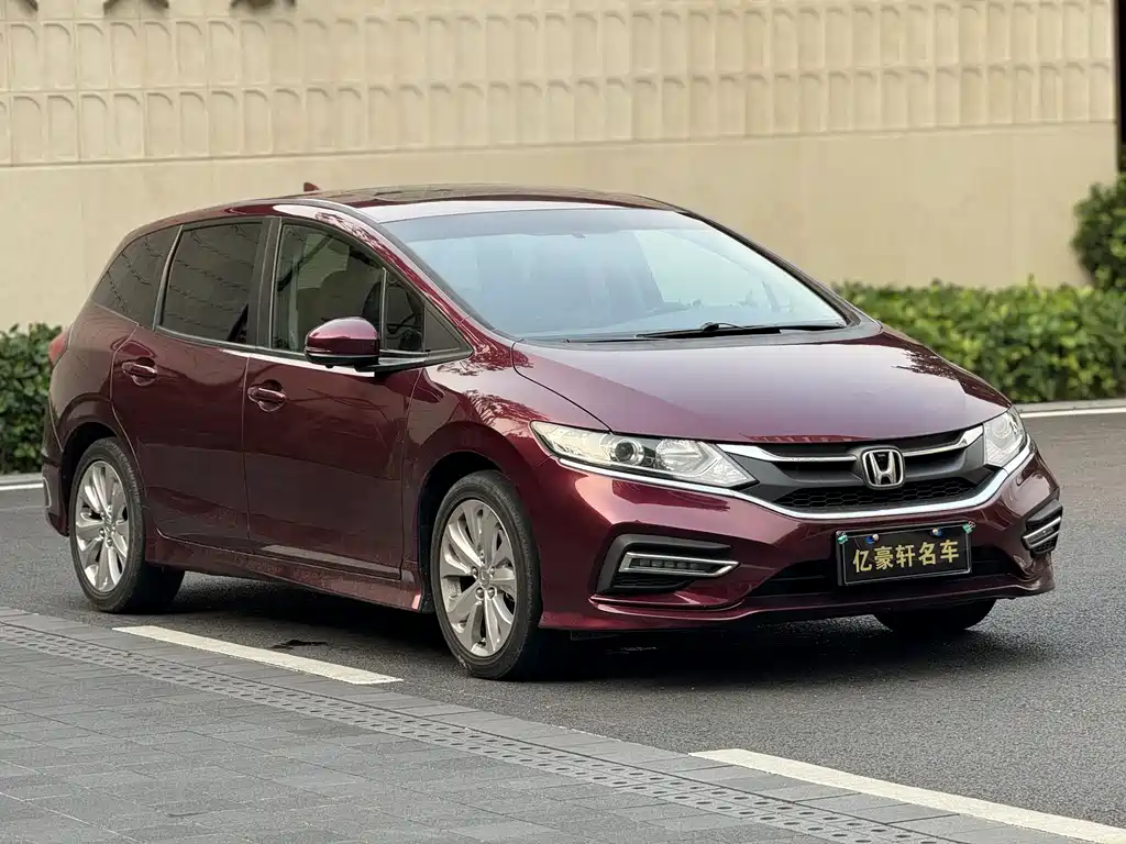 Jade 1.8 L Auto Comfort 5-seat