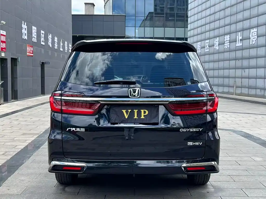Odyssey 2.0 L e:HEV Sharp· Joy