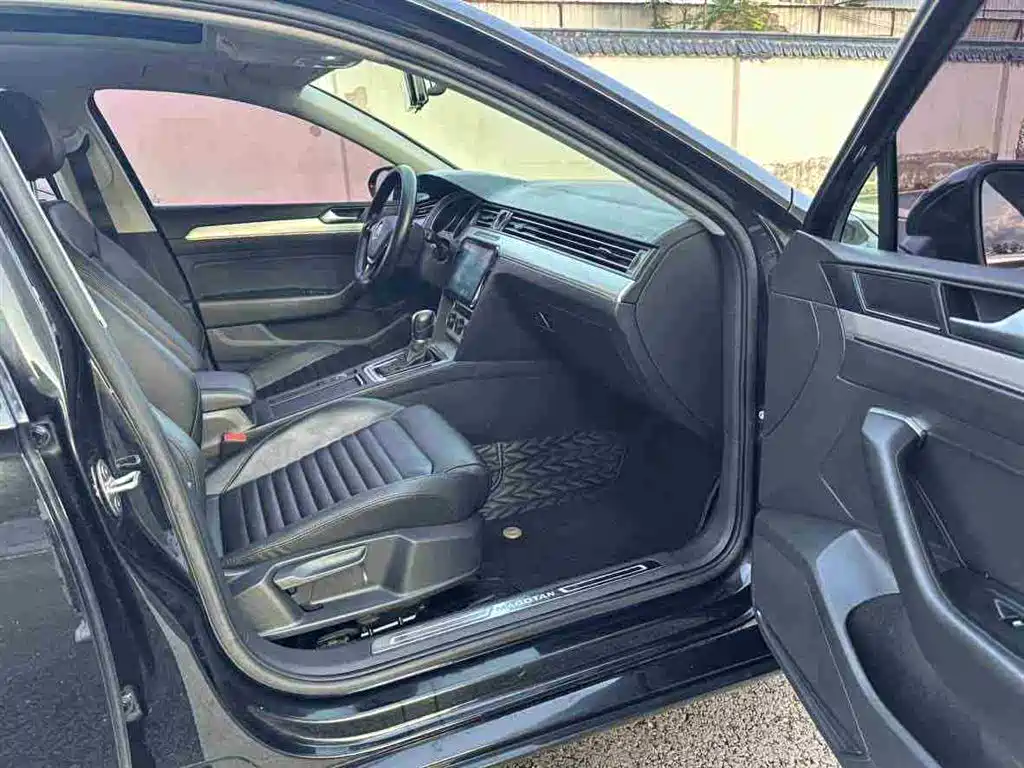 Magotan 280 TSI DSG Cross Enjoyment