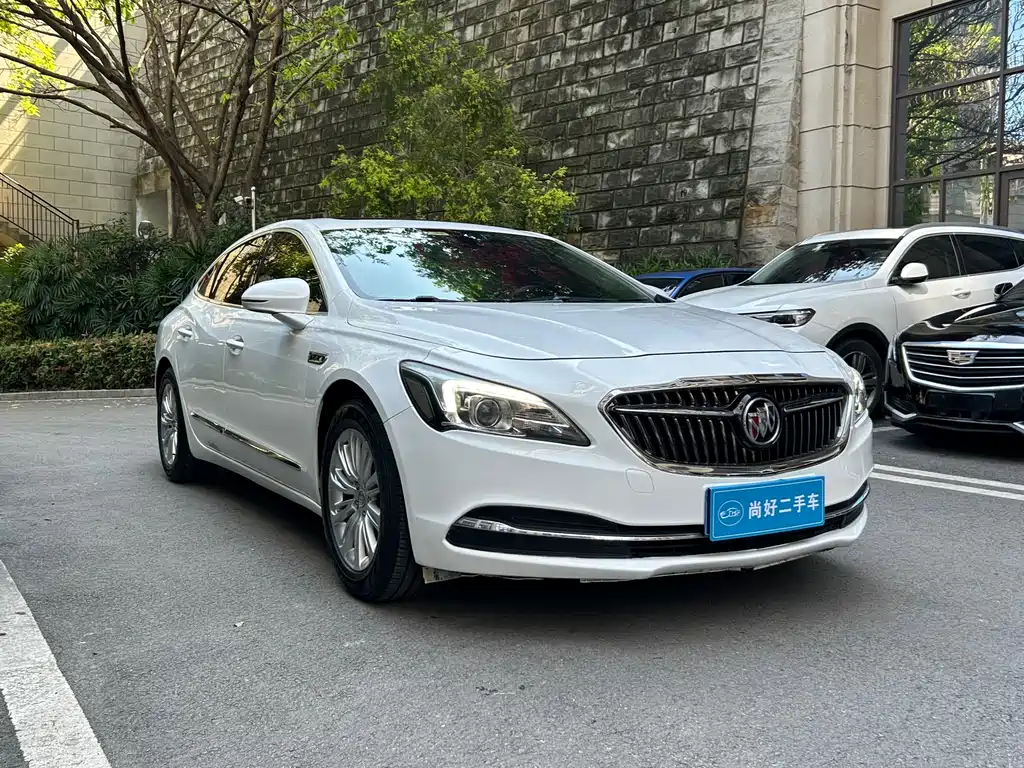 LaCrosse Facelift 20 T Leading