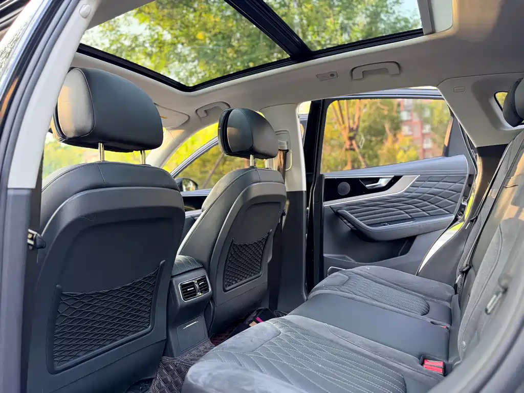 Hongqi HS5 Facelift 2.0 T Connected Flagship Enjoyment