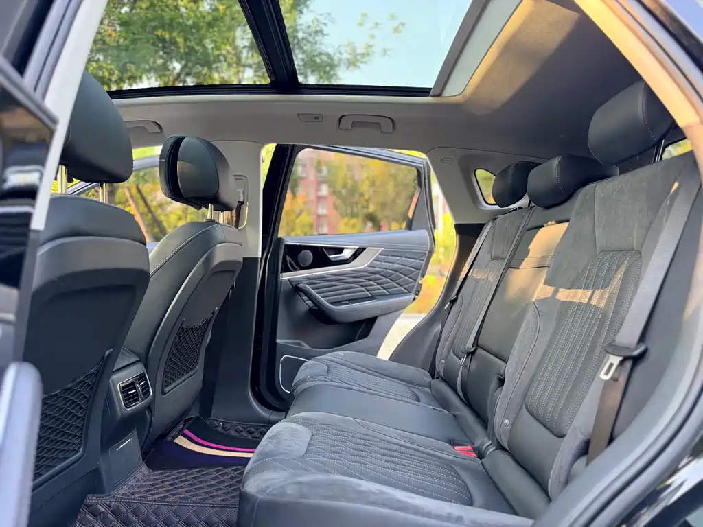 Hongqi HS5 Facelift 2.0 T Connected Flagship Enjoyment