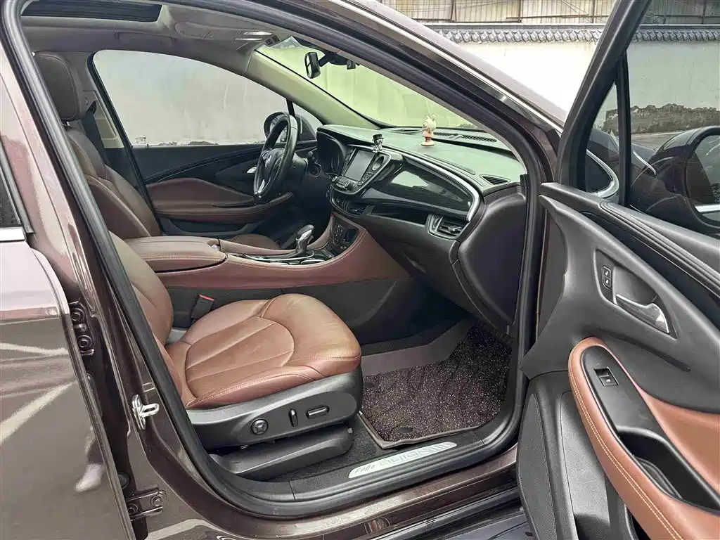 Envision Plus 28 T 4 WD Luxury