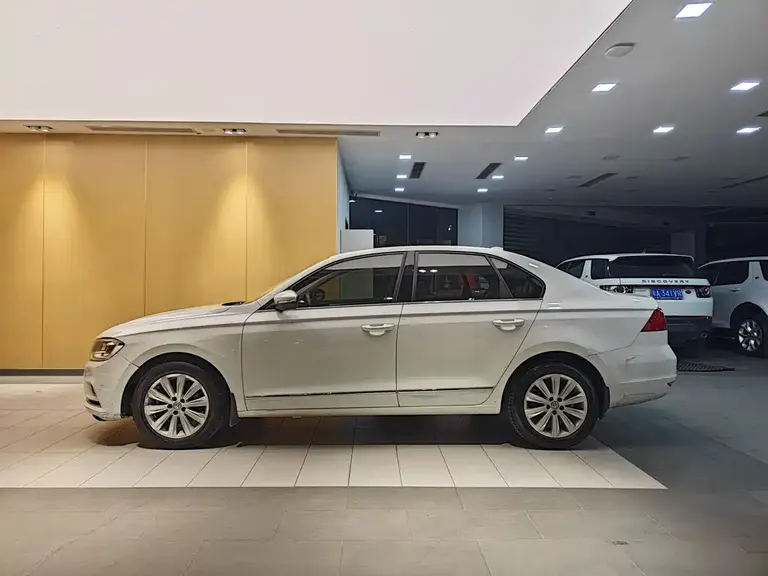 Volkswagen Bora 1.5 L Auto Comfort