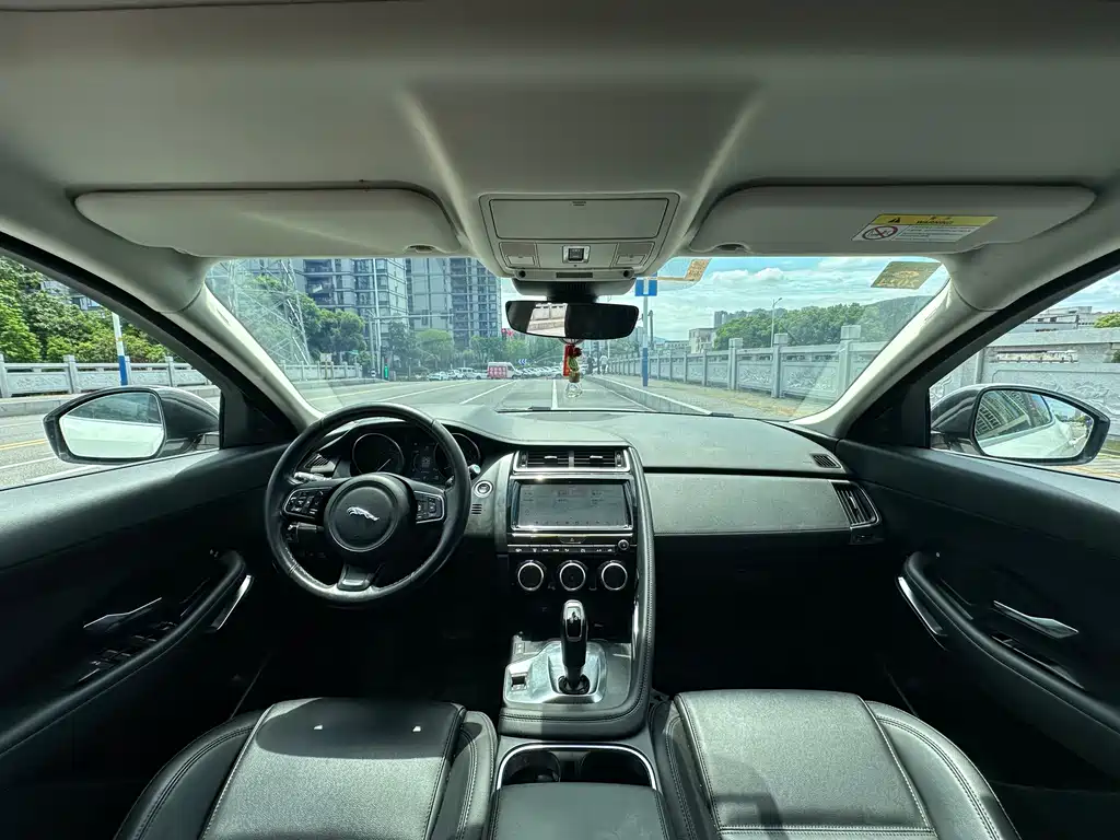 Jaguar E-PACE P200 S CN-V