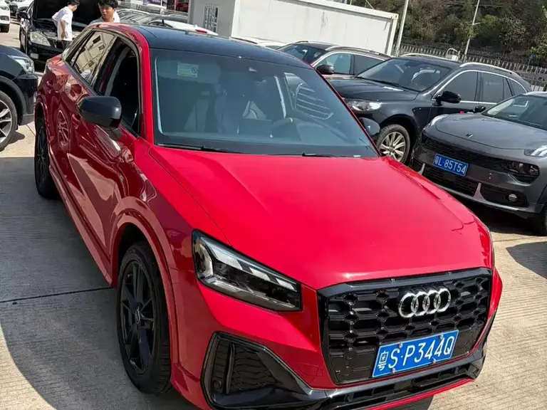 Audi Q2 L 35 TFSI Progressive Dynamic