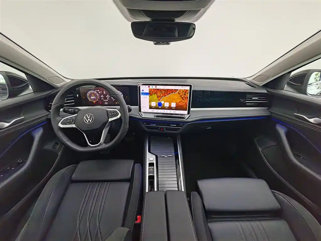 Magotan 迈腾 2026款 300 TSI 尊享版显眼包