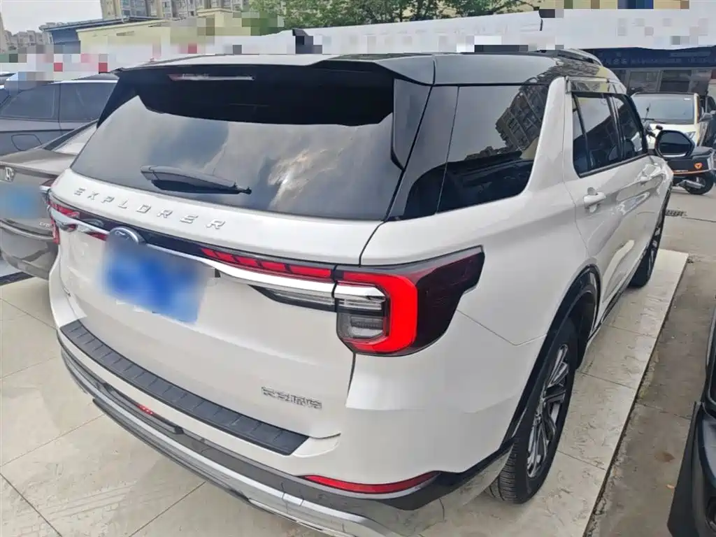 Explorer EcoBoost 285 4 WD Style plus 7-seat