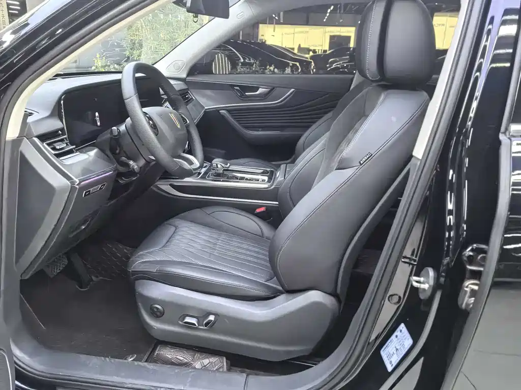 Hongqi HS5 2.0 T Flagship Enjoyment Pro